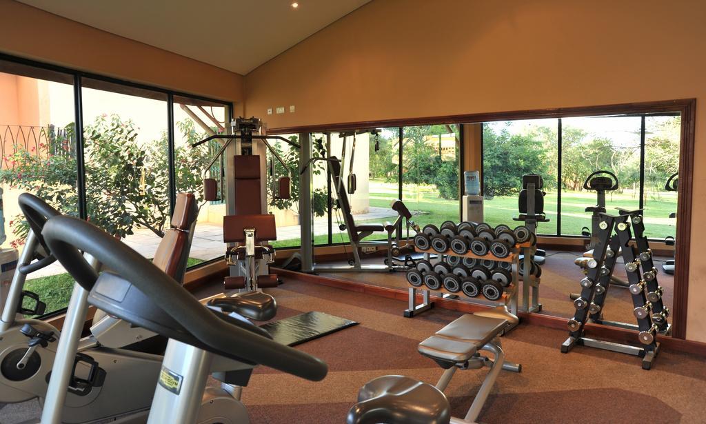 M'Kango Golfview Hotel Λουσάκα Εξωτερικό φωτογραφία