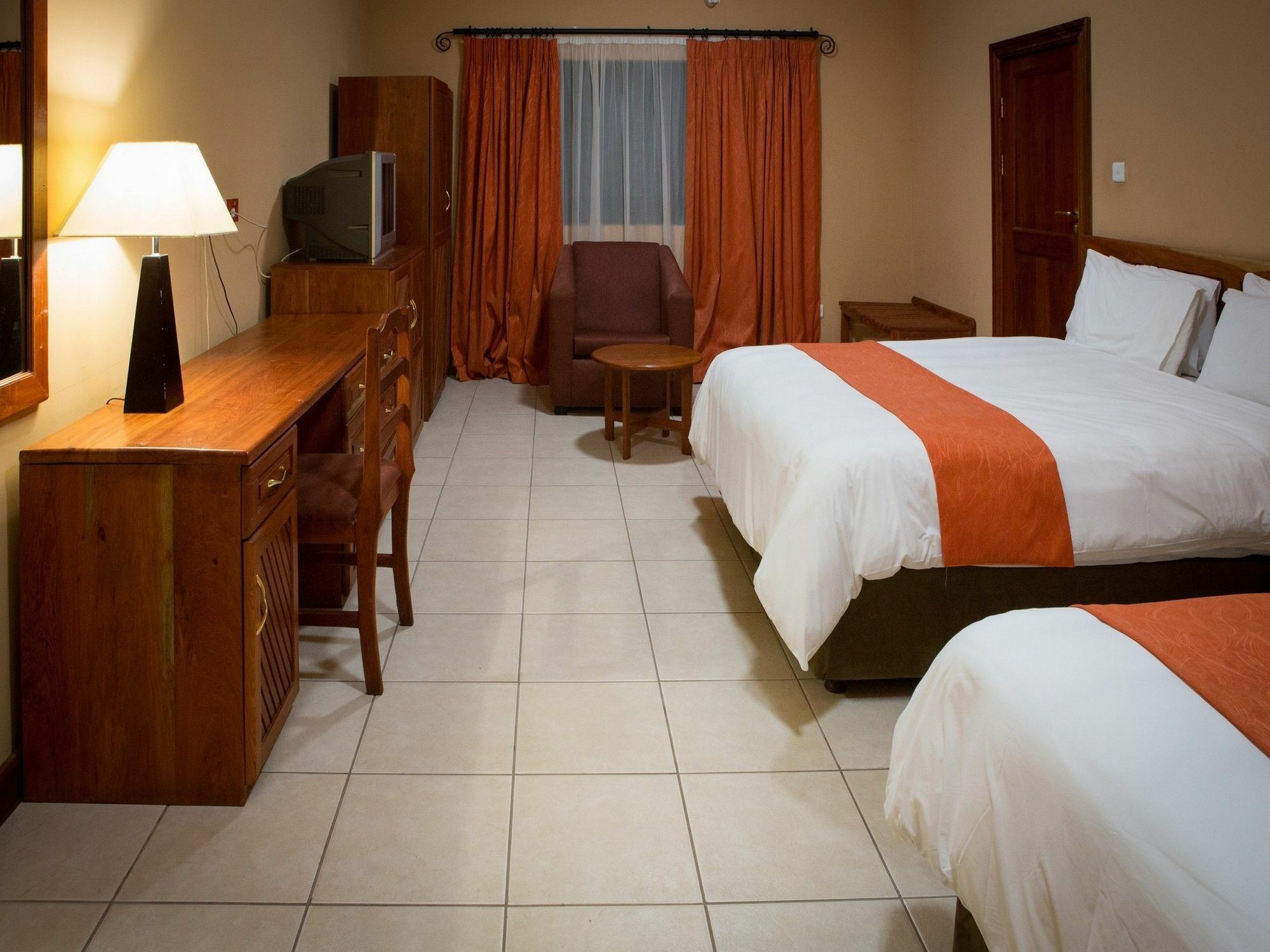 M'Kango Golfview Hotel Λουσάκα Εξωτερικό φωτογραφία